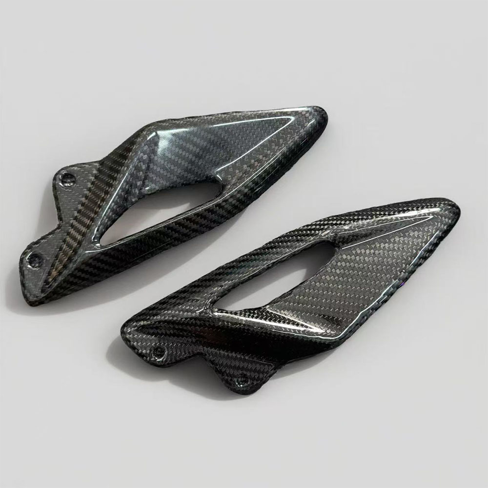 Crepe Pan Carbon - トライアンフ ストリートトリプル 660 765 R RS